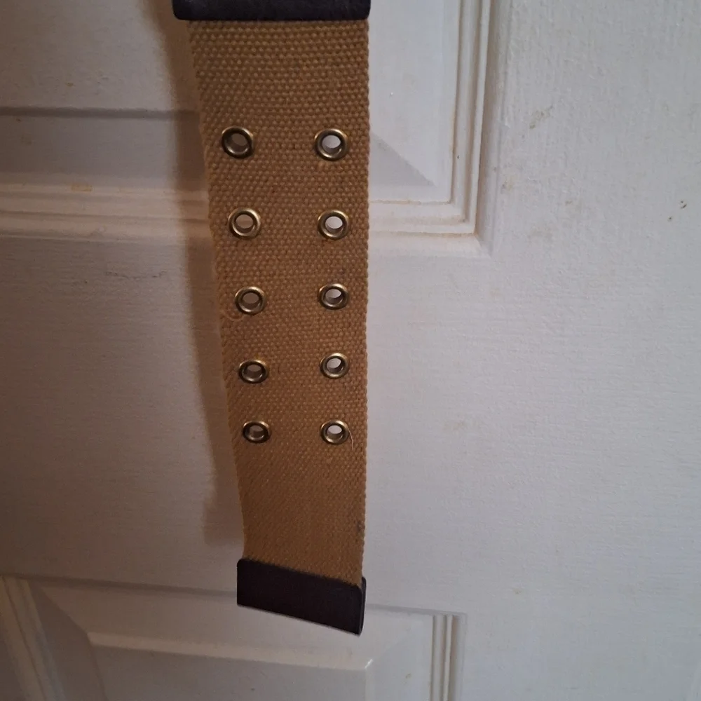 Small canvas belt